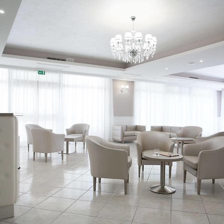 Hotel Leon - Ristorante Al Cavallino Rosso Сан-Джованни-Ротондо Экстерьер фото